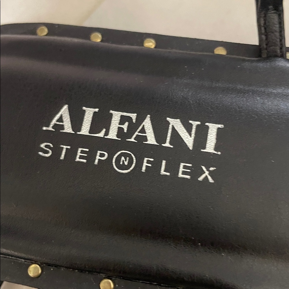 New Alfani Womens Novaraa Black Casual Strappy Sandals 5M - Picture 6 of 7